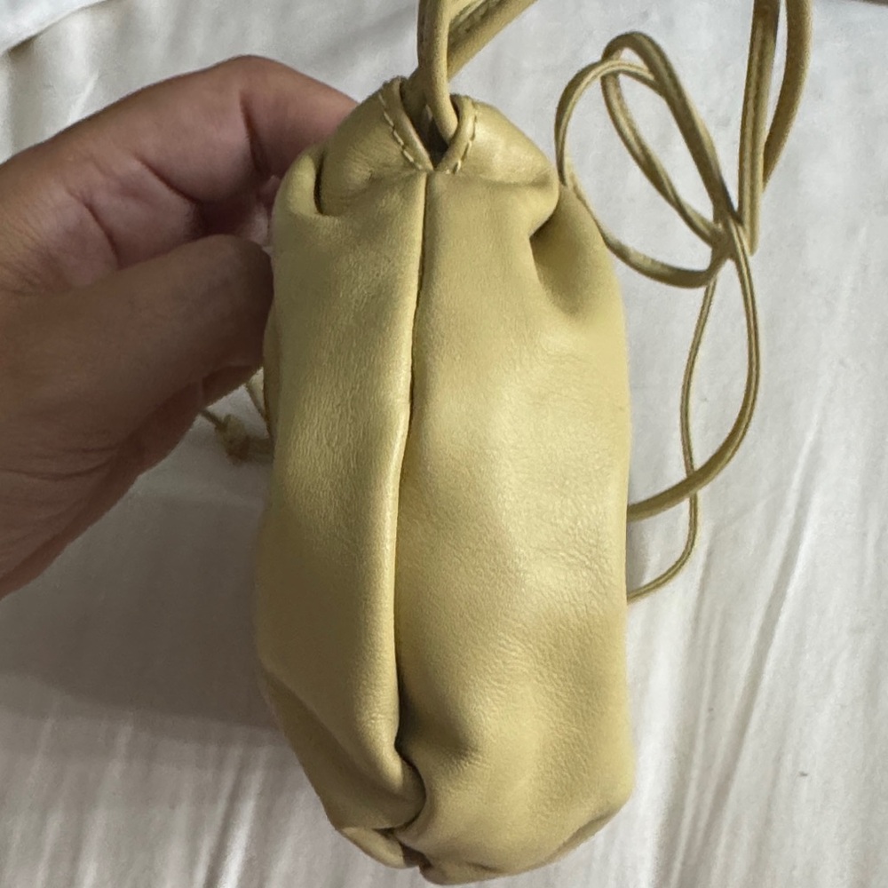Bottega Veneta Pale Yellow Gathered Drawstring Wristlet - Picture 9 of 9